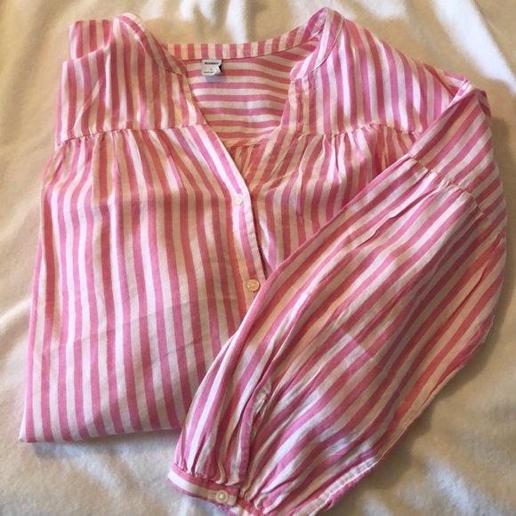 old navy pink and white striped shirt